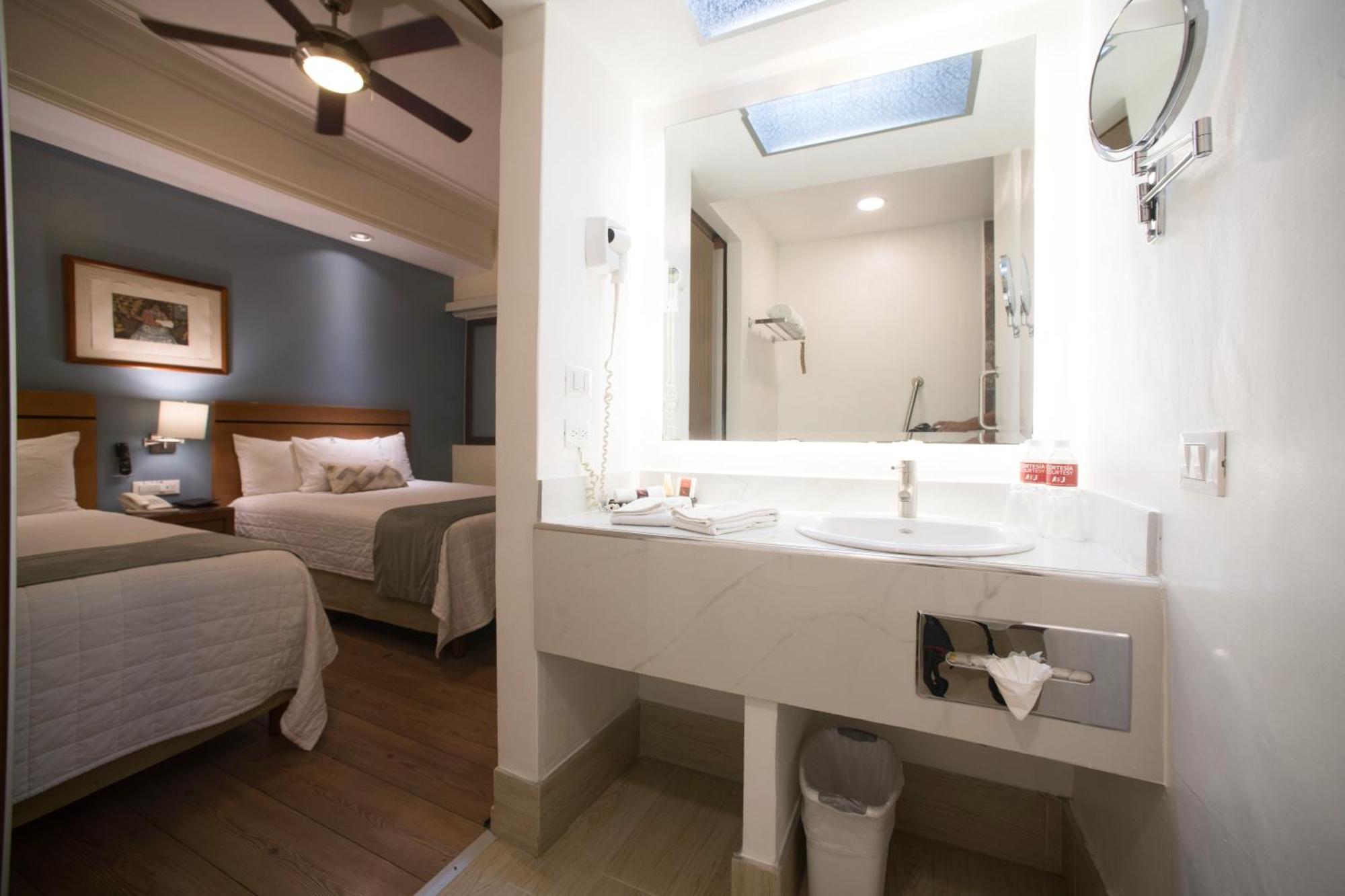 Abu Hotel 4*